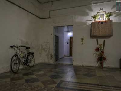 Questi locali rappresentavano un tempo le sale interne del piano nobile del palazzo, poi smembrato e diviso in varie residenze